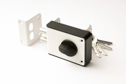 ЗН1-3-1 Замок накладной Зенит (белый)